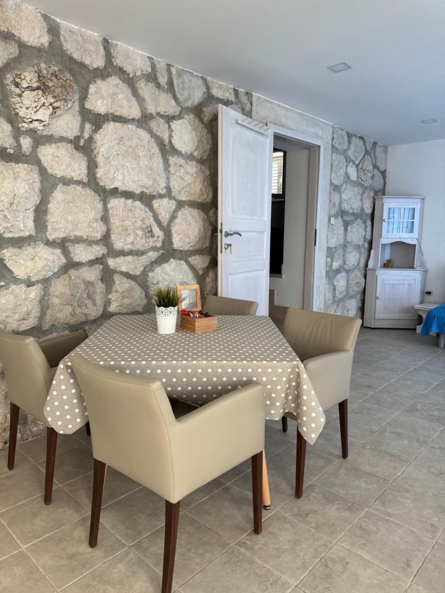 Villa Viden Apartments Tučepi Екстериор снимка