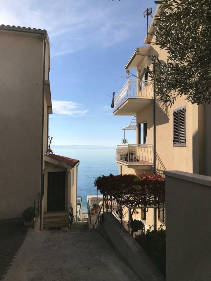 Villa Viden Apartments Tučepi Екстериор снимка